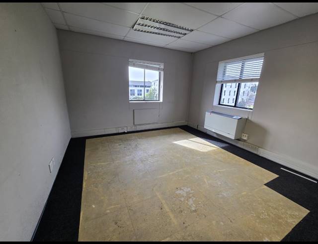 170M² OFFICE TO LET IN TYGER VALLEY